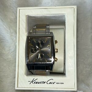 PF8145 Men’s Pulsar chronographs Watch. Two tone black dial.